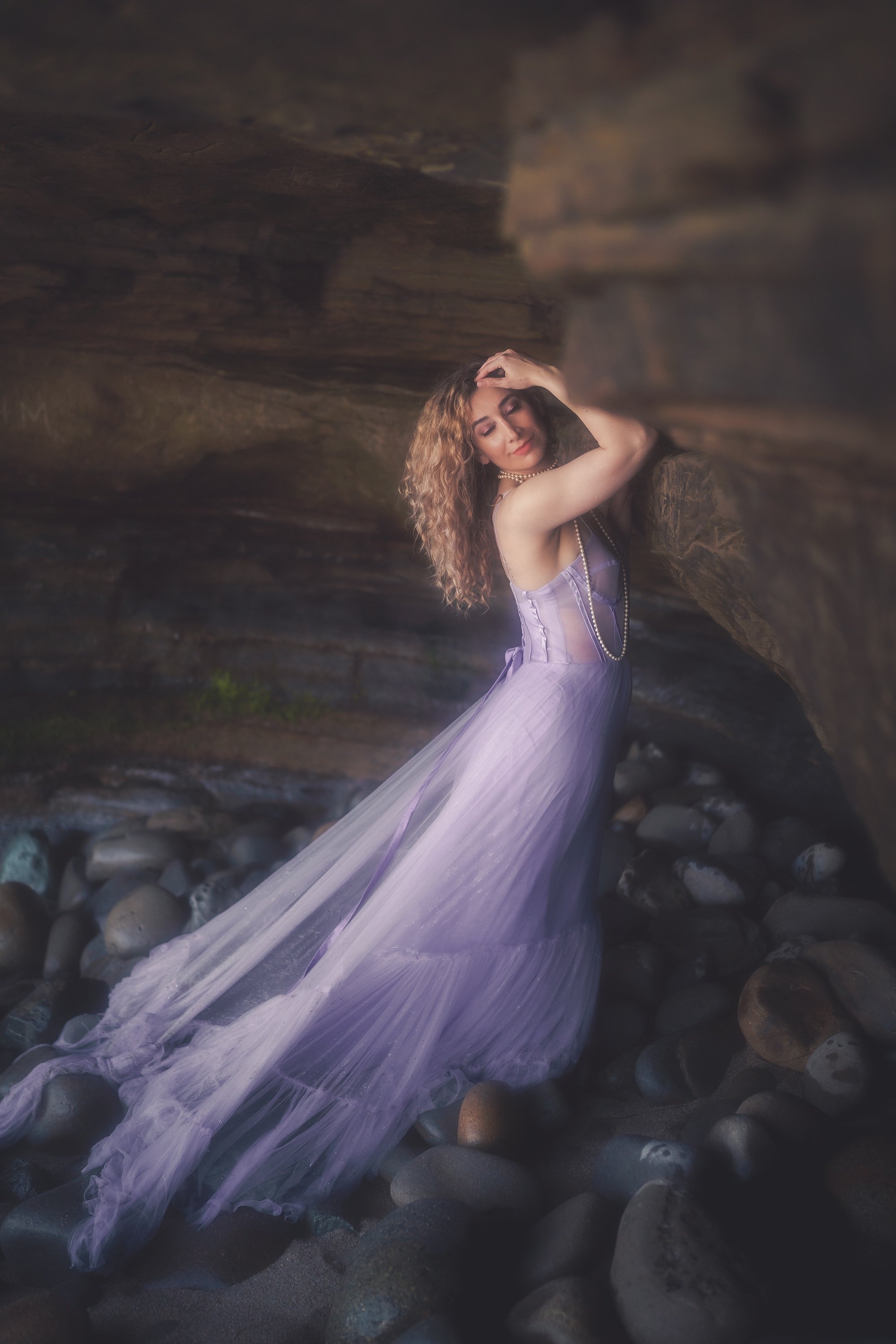 carousel-hero-element image-0